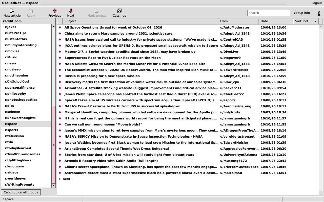 UseRedNet at work on Reddit: r/space as a newsgroup, a list of subjects with sender and date, and a next link at the end.